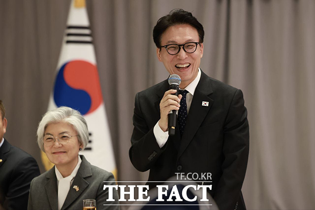 김민석 국무총리가 22일(현지시간) 미국 워싱턴 콘래드호텔에서 열린 동포간담회에 참석해 인사말을 하고 있다. /국무총리실