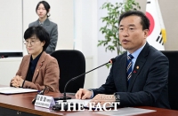  디지털성범죄 대응 업무협약에 앞서 인사말하는 김종철 방미통위 위원장 [포토]