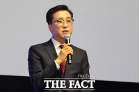  '오직 유성'에 담은 지역의 내일…조원휘, 출판 기념회 열고 비전 제시