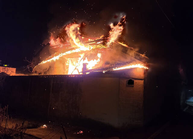 26일 오전6시 3분쯤 경주시 인왕동의 한 단독주택에서 원인을 알수없는 불이나 집 안에 있던 80대 여성 A 씨가 숨진 채 발견됐다. /경북소방본부