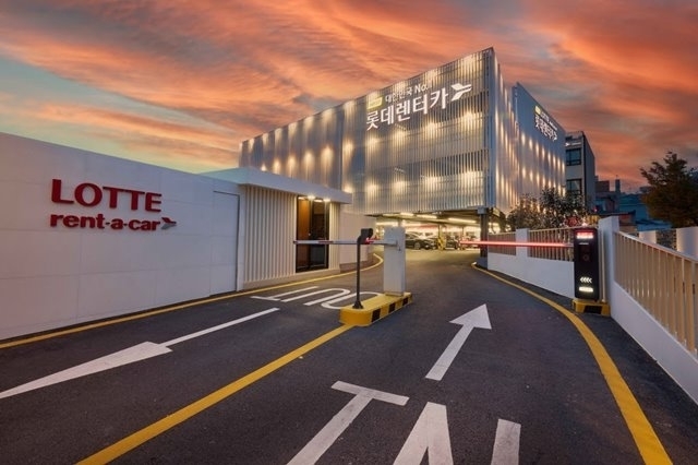 사모펀드(PEF) 운용사 어피니티에쿼티파트너스가 추진해 온 롯데렌탈 인수 거래가 공정거래위원회의 기업결합 불허로 멈춰섰다. /롯데렌탈