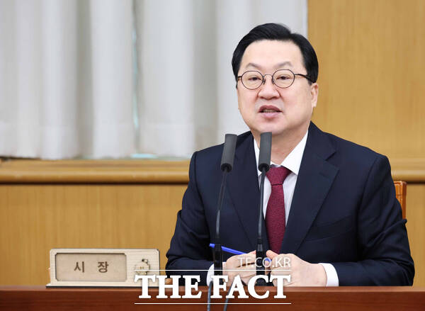 이장우 대전시장이 26일 주간업무회의를 주재하고 있다. /대전시