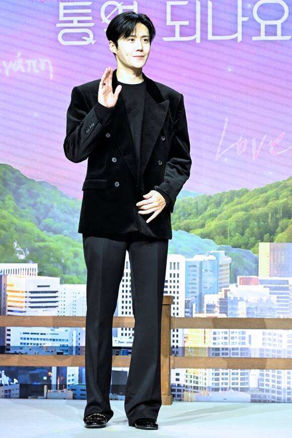 배우 김선호는 넷플릭스 오리지널 이 사랑 통역되나요?에서 고윤정과 멜로 연기를 선보인다. /송호영 기자