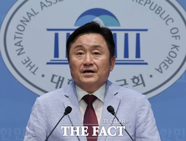 업계에 따르면 최인호 전 더불어민주당 의원이 주택도시보증공사 신임 사장 최종 후보로 선임됐다. /뉴시스