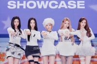  '레트로인데 세련돼'…키키의 진심 모드 'Delulu Pack'(종합)