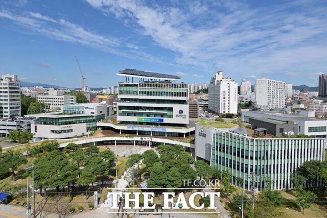 광주시 서구청 전경. /광주 서구