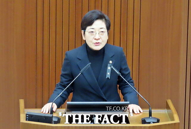 이순열 세종시의원이 28일 열린 제103회 세종시의회 임시회 제1차 본회의 5분 자유발언을 하고 있다. /김형중 기자