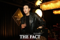  로얄살루트 이벤트 참여하는 배우 김영광 [포토]