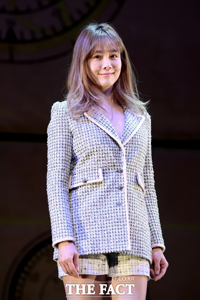 강력한 티켓파워를 자랑하는 가수 출신 뮤지컬 배우 옥주현이 또 한 번 캐스팅 문제로 도마 위에 올랐다. 이른바 캐스팅 독식, 이번 논란은 뮤지컬 안나 카레니나 캐스팅 스케줄이 공개되면서 시작됐다. /더팩트 DB