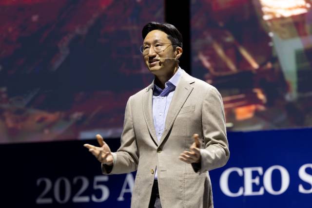 HD현대는 정기선 회장이 모디 총리의 초청으로 지난 28일 인도 뉴델리 총리 관저에서 열린 글로벌 에너지 리더 라운드테이블에 참석했다고 29일 밝혔다. /HD현대