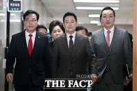  '당무 복귀' 장동혁, 지도부와 최고위원회의 입장 [포토]