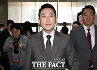  한동훈 제명 의결 뒤 굳은 표정의 장동혁 대표 [TF사진관]