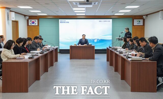 목포시가 목포 큰그림 프로젝트의 사전 단계로 권역별 현안점검회의를 개최하고 있다. /목포시