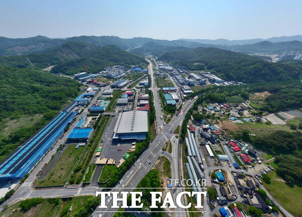 계룡산업단지 전경. /계룡시