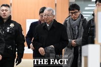  법정 향하는 양승태 전 대법원장 [포토]