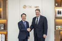  진옥동 신한금융 회장, 씨티그룹과 협력 강화…'디지털 금융' 논의