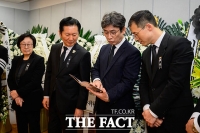  故 이해찬 빈소 지키는 한명숙-정청래-유시민-김상욱 [TF사진관]