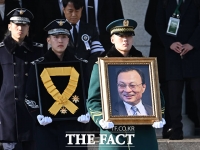  '민주주의 거목' 故 이해찬 영결식 엄수…