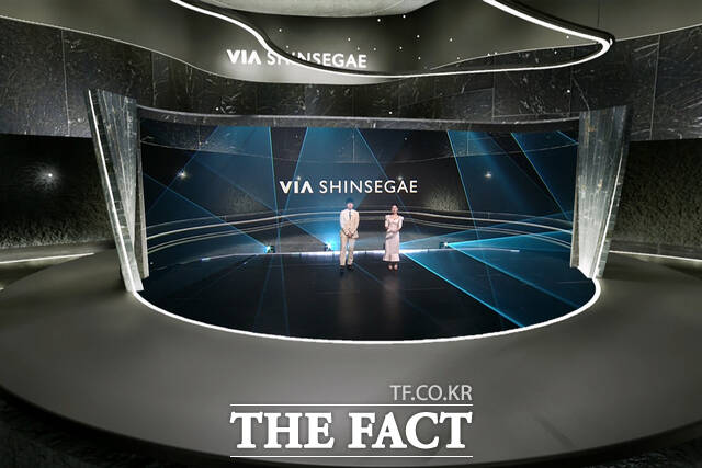 CJ온스타일은 비아신세계의 초고가 스위스 여행 상품이 일반 스위스 여행 상품 평균 대비 주문 건수가 약 3배 수준의 실적을 기록했다고 밝혔다. /CJ온스타일