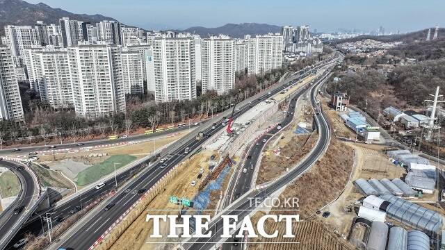 과천고가교 철거 공사 현장 모습. /과천시