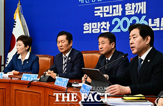 황명선 더불어민주당 최고위원이 2일 오전 서울 여의도 국회에서 열린 최고위원회의에 참석해 모두발언을 하고 있다. /국회=배정한 기자