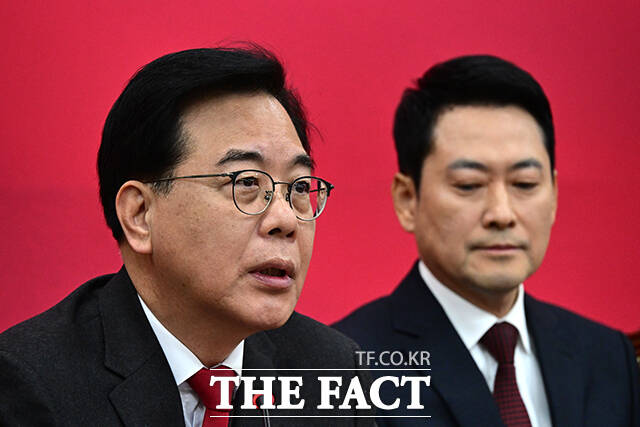 송언석 국민의힘 원내대표가 2일 오전 서울 여의도 국회에서 열린 최고위원회의에서 발언하고 있다. /남윤호 기자