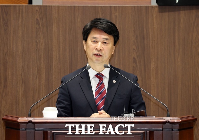 이상근 충남도의원이 3일 충남도의회 본회의에서 통합특별시 약칭 문제와 관련해 5분 발언을 하고 있다. /충남도의회