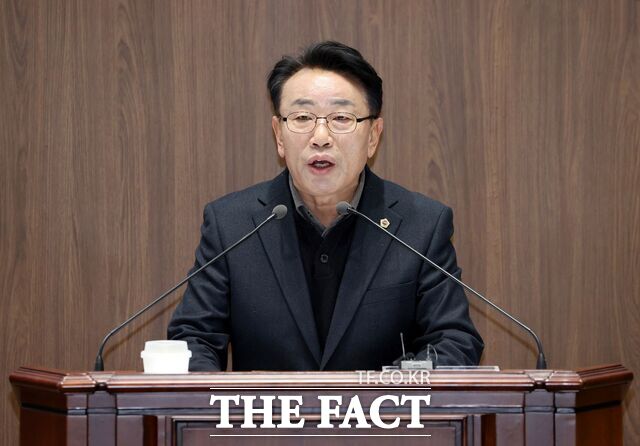 3일 충남도의회 제363회 임시회 제2차 본회의에서 이철수 의원이 5분 발언을 진행하고 있다. /충남도의회