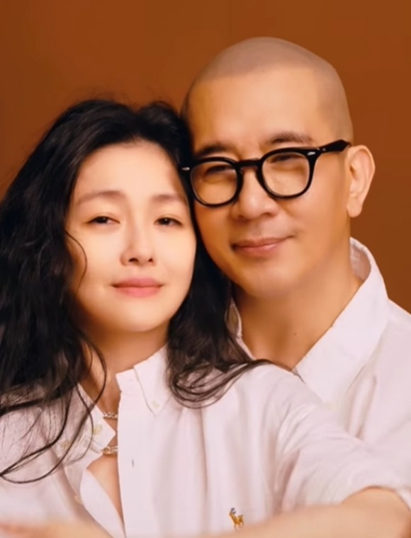 배우 구준엽이 고 서희원을 향한 그리움을 담은 자필 편지를 공개해 먹먹함을 남겼다. /구준엽 SNS