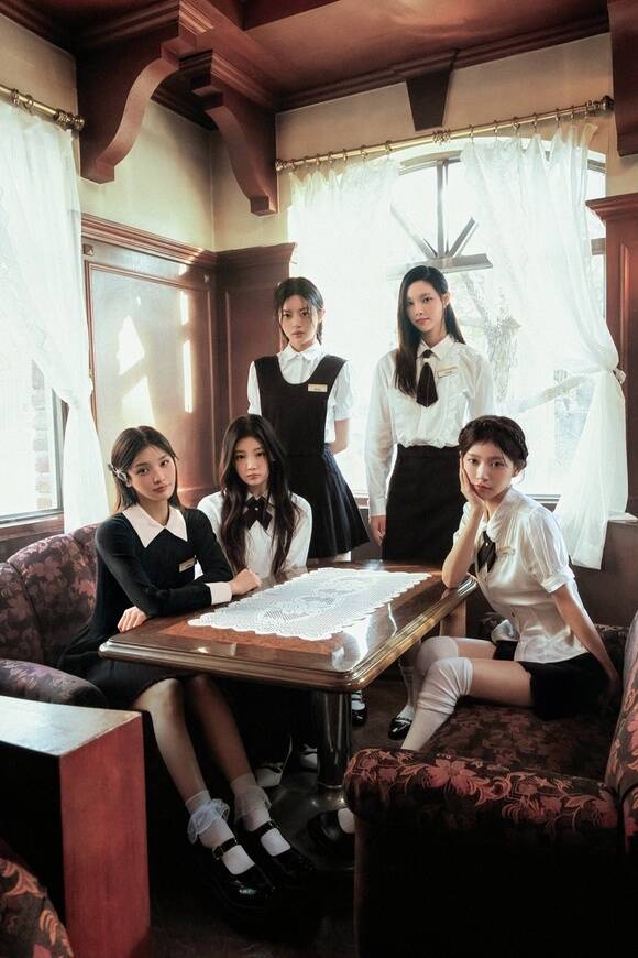 아일릿이 오는 4월 방송 예정인 일본 TV 애니메이션 마법의 자매 루루토리리의 오프닝 테마곡 Bubee를 부른다. /빌리프랩