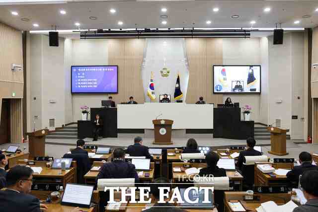 당진시의회가 3일부터 오는 10일까지 8일간 제126회 임시회를 열고 의정활동에 들어갔다. /당진시의회