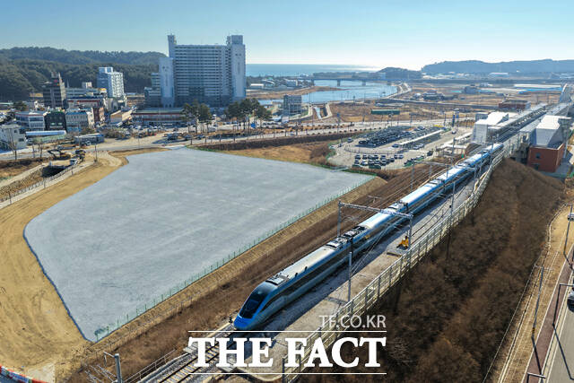 울진역 인근에 설치한 임시주차장 모습 /울진군