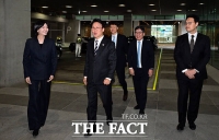  최수연 네이버 대표 안내 받는 김민석 국무총리 [포토]