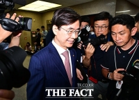  '좀비 정당' 경고한 조경태…