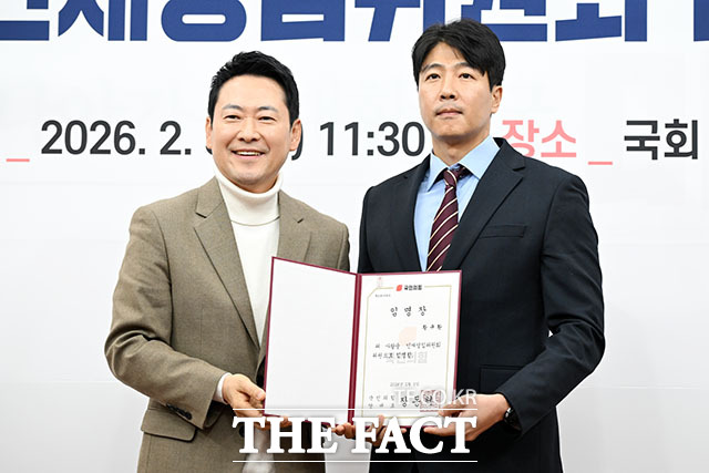 인재영입위원으로 임명된 황규환 국민의힘 보좌진협의회 회장(오른쪽).