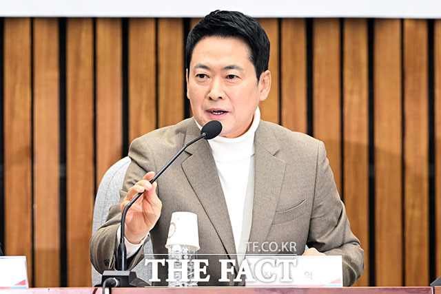 공약개발본부 제1차 전체회의에서 모두발언 하는 장동혁 국민의힘 대표.