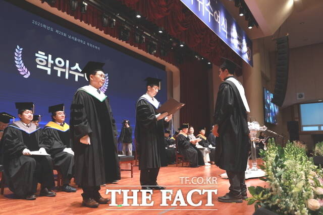 남서울대학교가 5일 제29회 2025학년도 학위수여식을 개최하고 있다. /남서울대학교