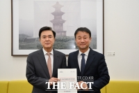  김태흠 충남지사, 행정통합 특별법 관철 위해 국회 방문