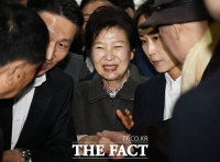  박근혜 대구 사저 가세연에 가압류…10억 못 갚아