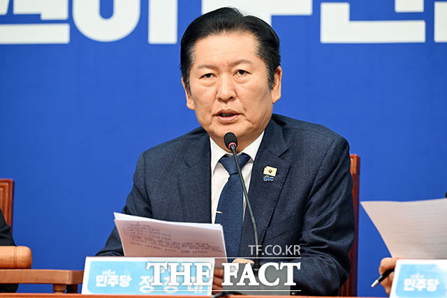 정청래 더불어민주당 대표가 6일 오전 서울 여의도 국회에서 열린 최고위원회의에서 발언을 하고 있다./국회=남용희 기자