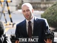  [속보] '국회 위증 혐의' 쿠팡 로저스 대표 경찰 2차 출석