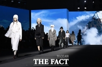  겨울을 담은 패션 '라이' [TF사진관]