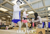  아디다스, 전통이 살아있는 서촌에 '퍼포먼스 서촌' 팝업스토어 오픈 [포토]