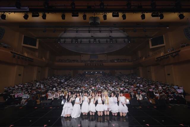 세이마이네임은 스페셜한 무대와 사랑스러운 매력을 가감 없이 다 보여줬다. 특별한 퍼포먼스는 물론, 멤버들과 팬들이 함께 즐기는 다양한 코너들로 2회차 공연을 꽉 채웠다. /인코드엔터