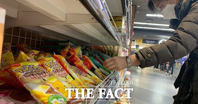 제분·제당 업계가 공급가를 낮춘 이상, 라면과 빵 등 서민 생활 밀접 품목 제조사들이 기존 가격을 고수할 명분이 크게 약해졌다는 평가가 나온다. /뉴시스