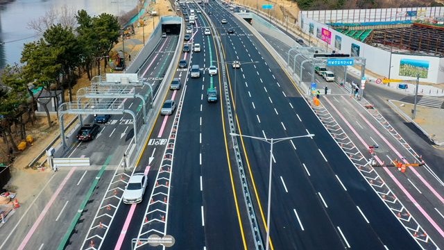 GS건설은 만덕센텀고속화도로가 10일 개통했다고 밝혔다. /GS건설