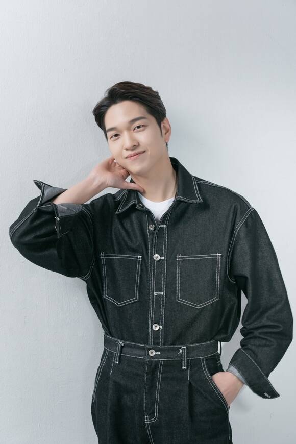 방송인 유재필이 11일 서울 성북구 고려대학교 화정체육관에서 개최되는 제2회 디 어워즈에서 레드카펫 MC이자 시상자로 나선다./유재필 소셜 미디어