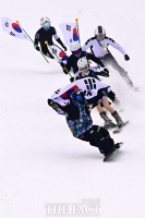  동계올림픽 선전 기원하며 활주하는 스키어들 [포토]