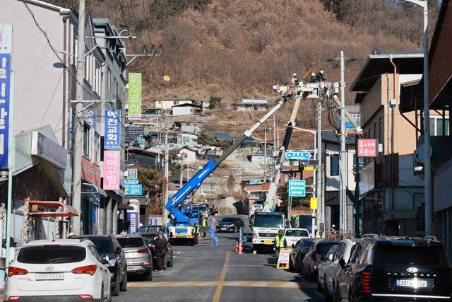전선 지중화 사업 현장. /예천군