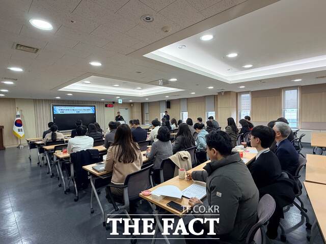 11일 충남교육청 교육과정평가정보원에서 부패방지경영시스템 운영 내재화·지속적 개선을 위한 사업설명회를 개최하고 있다. /충남교육청